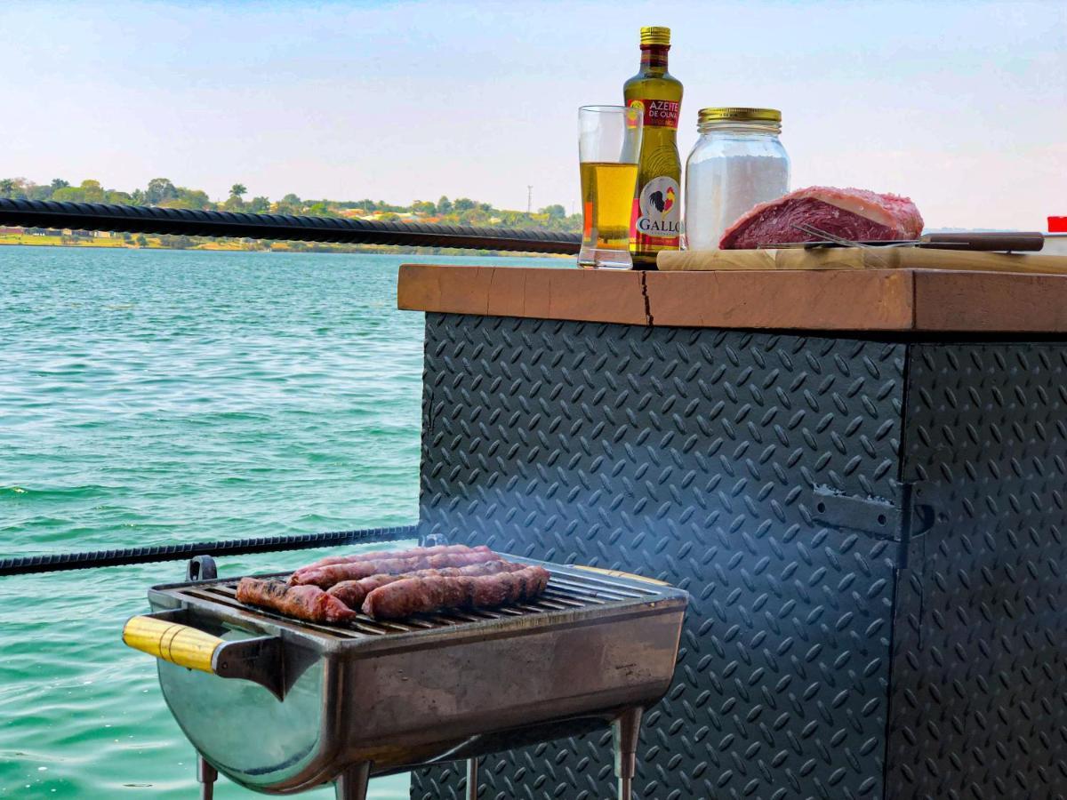 House Boat 