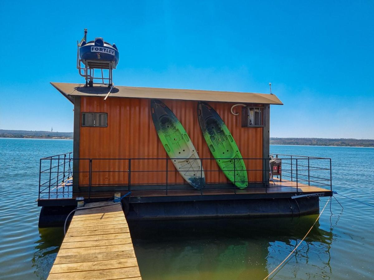 House Boat 