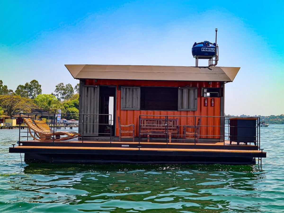 House Boat 